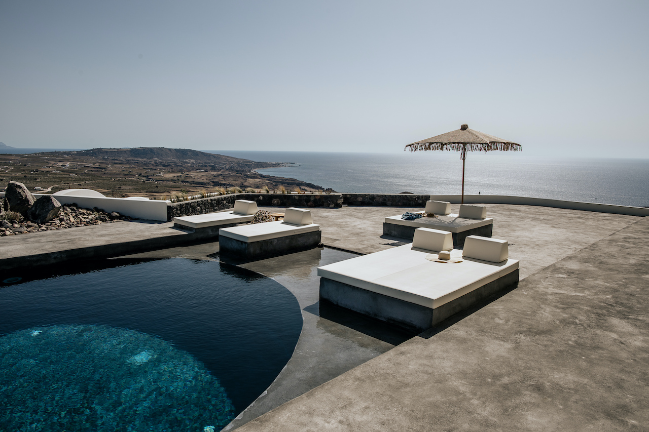 Akrorama Villa with private pool | Akrorama Santorini Villas & Suites